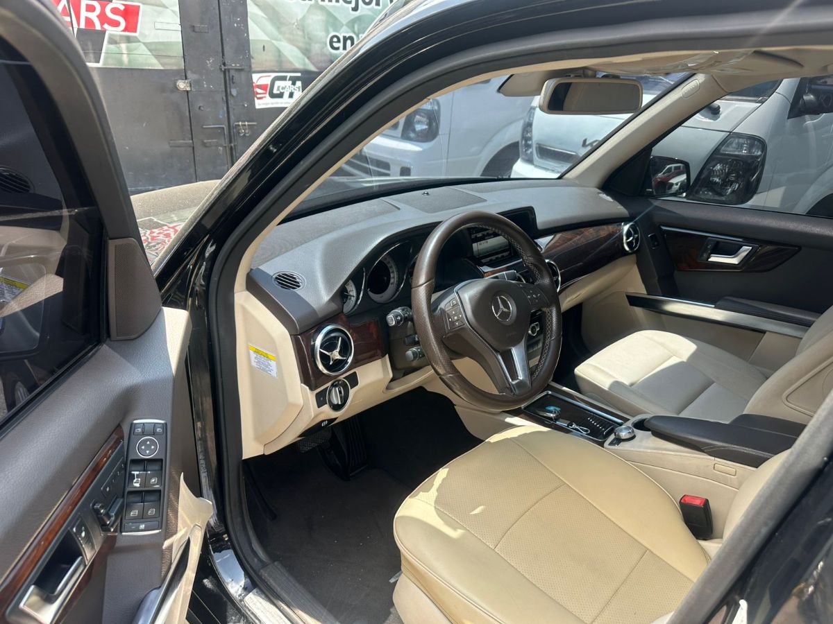 MERCEDES-BENZ GLK350 - 2013                                        