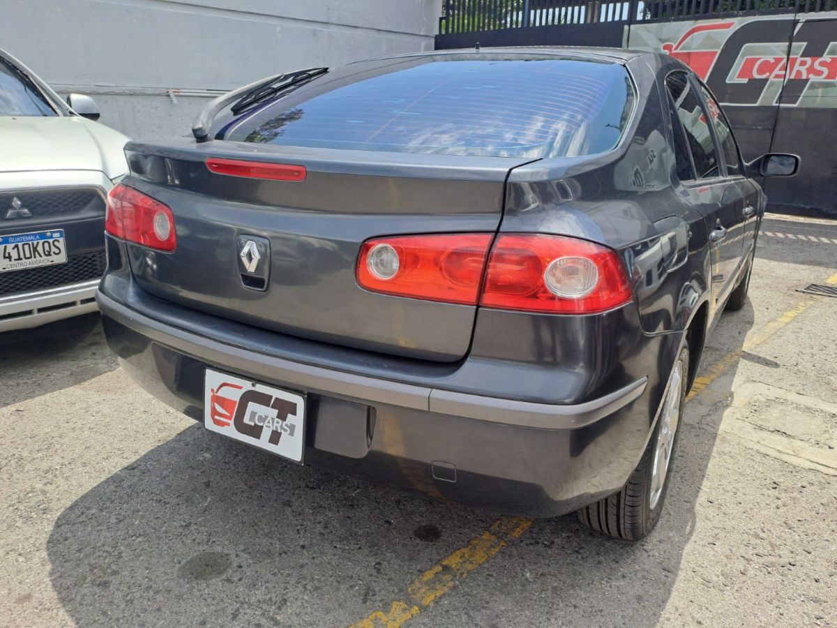 RENAULT LAGUNA - 2006                                        