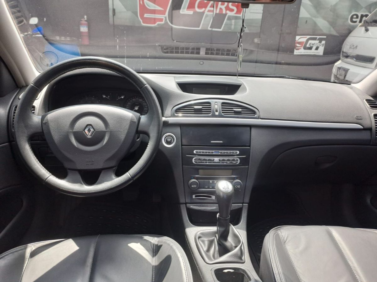 RENAULT LAGUNA - 2006                                        