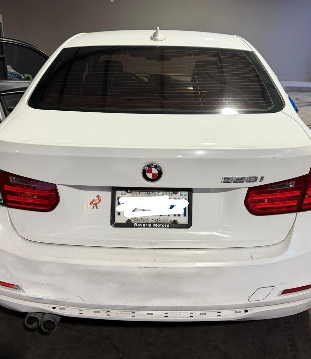 BMW 328 I - 2013                                        