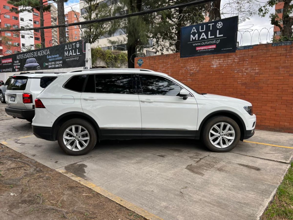 VOLKSWAGEN TIGUAN - 2019                                        