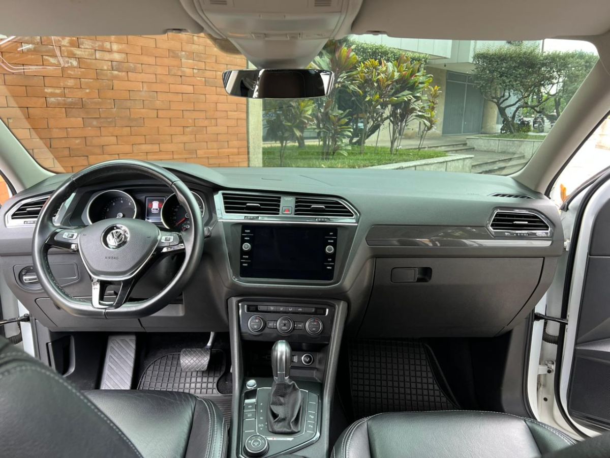 VOLKSWAGEN TIGUAN - 2019                                        