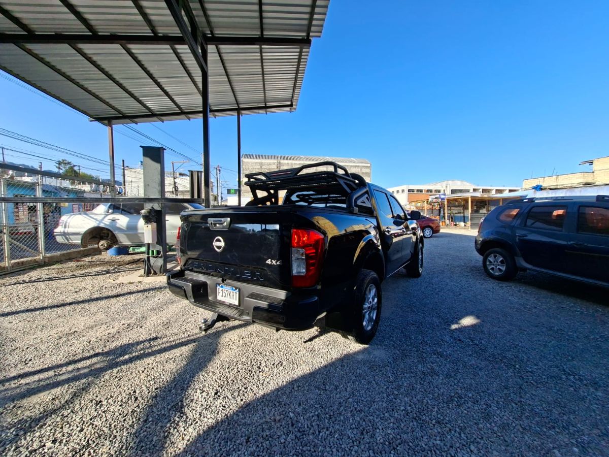 NISSAN FRONTIER - 2025                                        