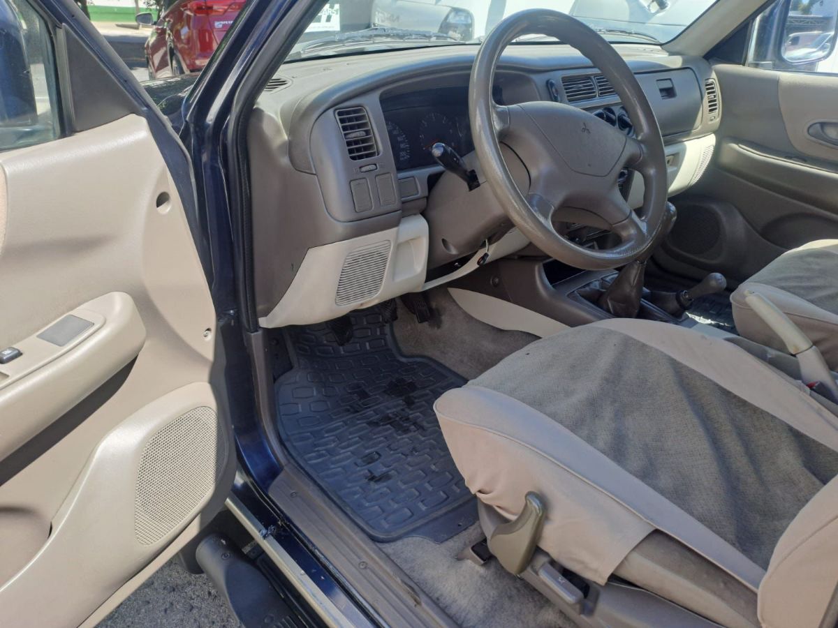 MITSUBISHI NATIVA - 2003                                        