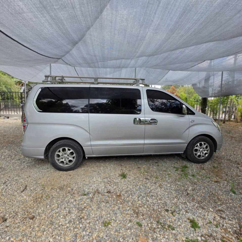 HYUNDAI STAREX - 2010                                        