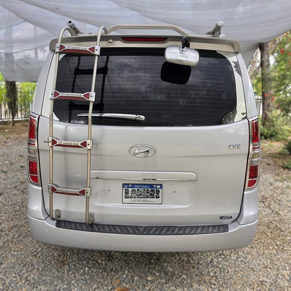 HYUNDAI STAREX - 2010                                        