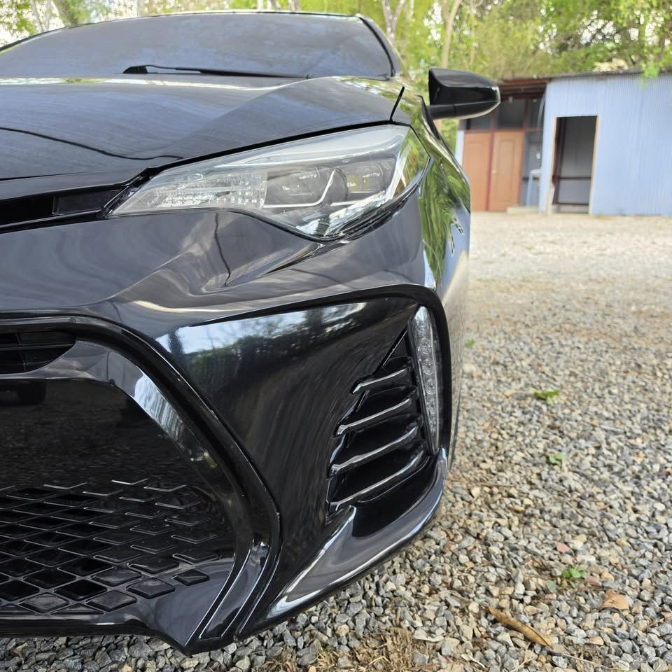 TOYOTA COROLLA - 2017                                        