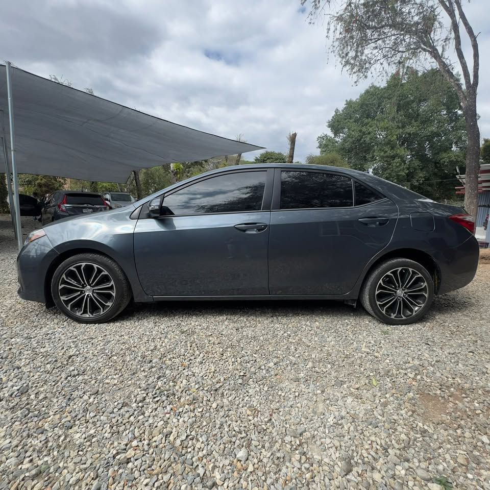 TOYOTA COROLLA S - 2014                                        