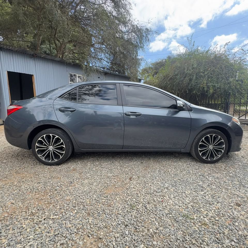 TOYOTA COROLLA S - 2014                                        