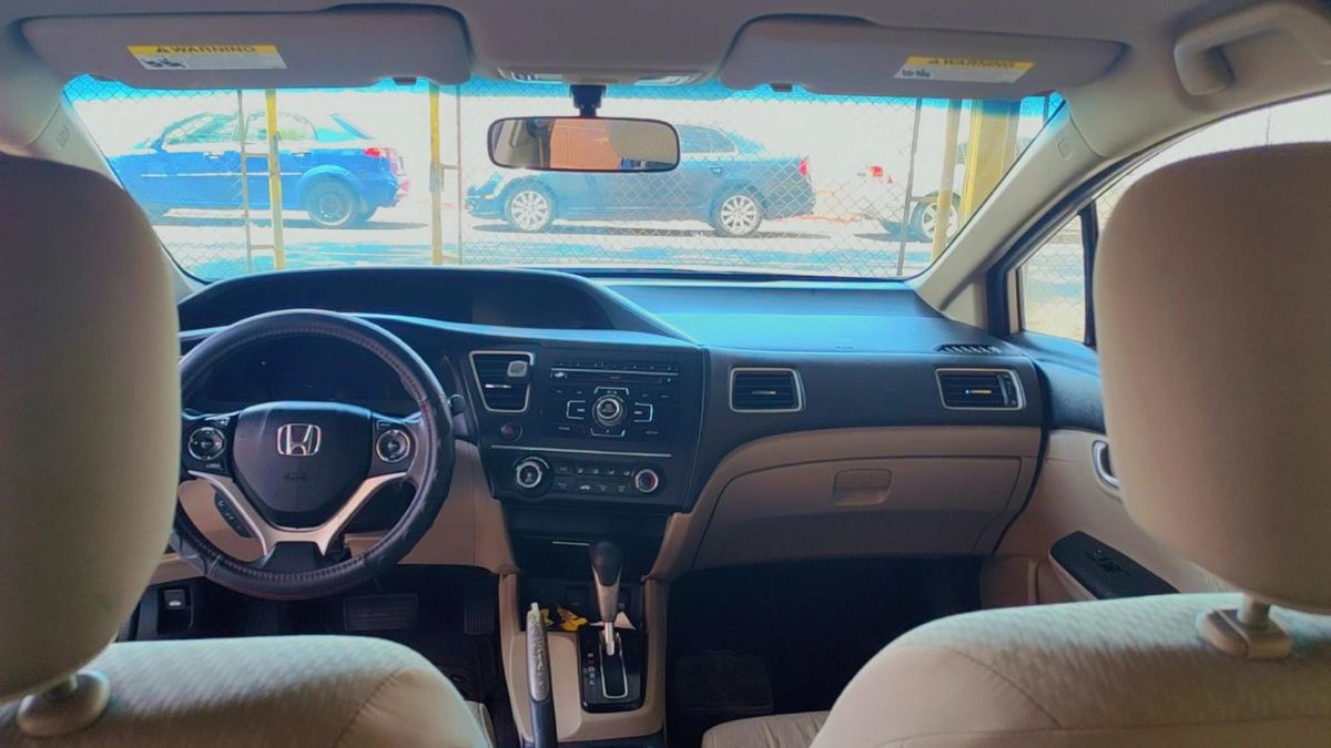 HONDA CIVIC LX - 2014                                        