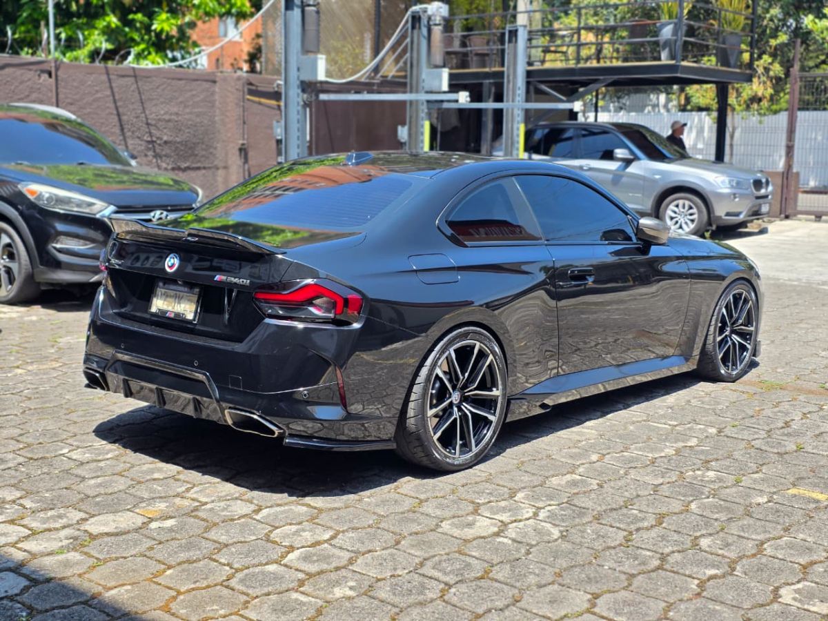 BMW M2 - 2023                                        