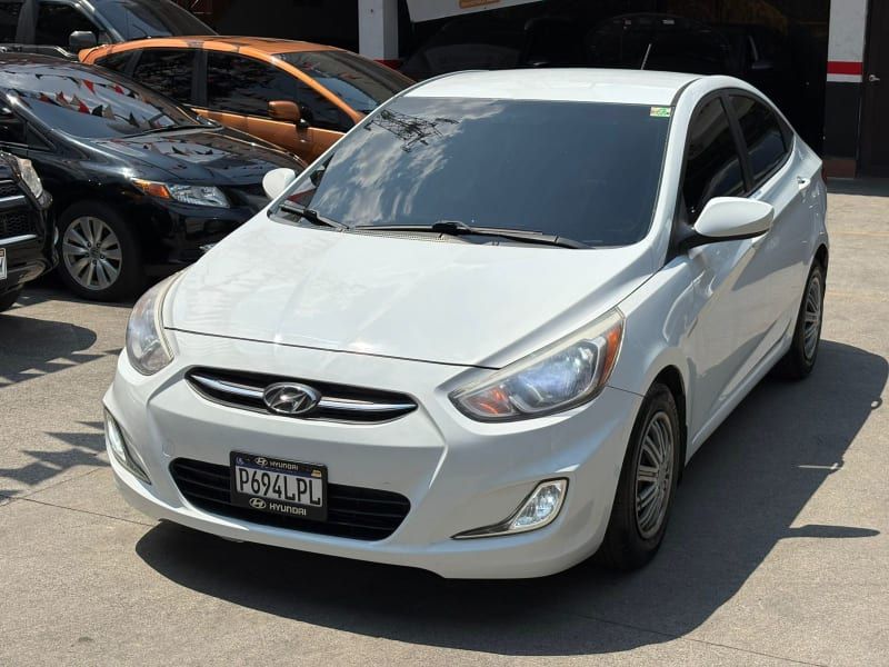 HYUNDAI ACCENT - 2016                                        