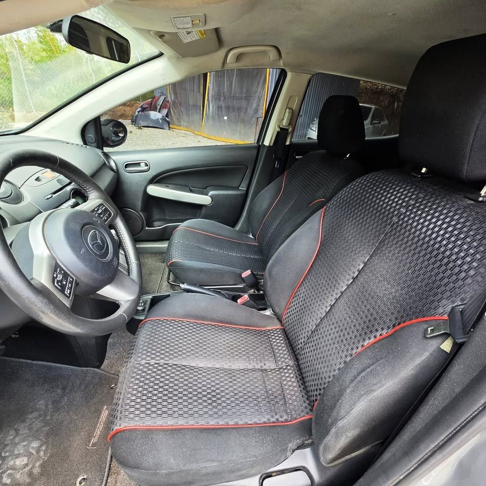 MAZDA 2 - 2013                                        