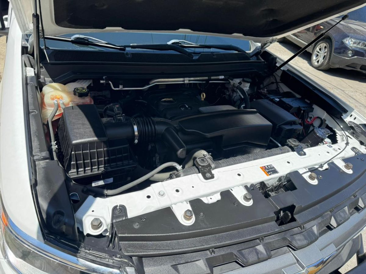 CHEVROLET COLORADO - 2021                                        