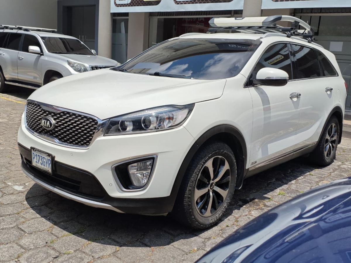 KIA SORENTO - 2017                                        