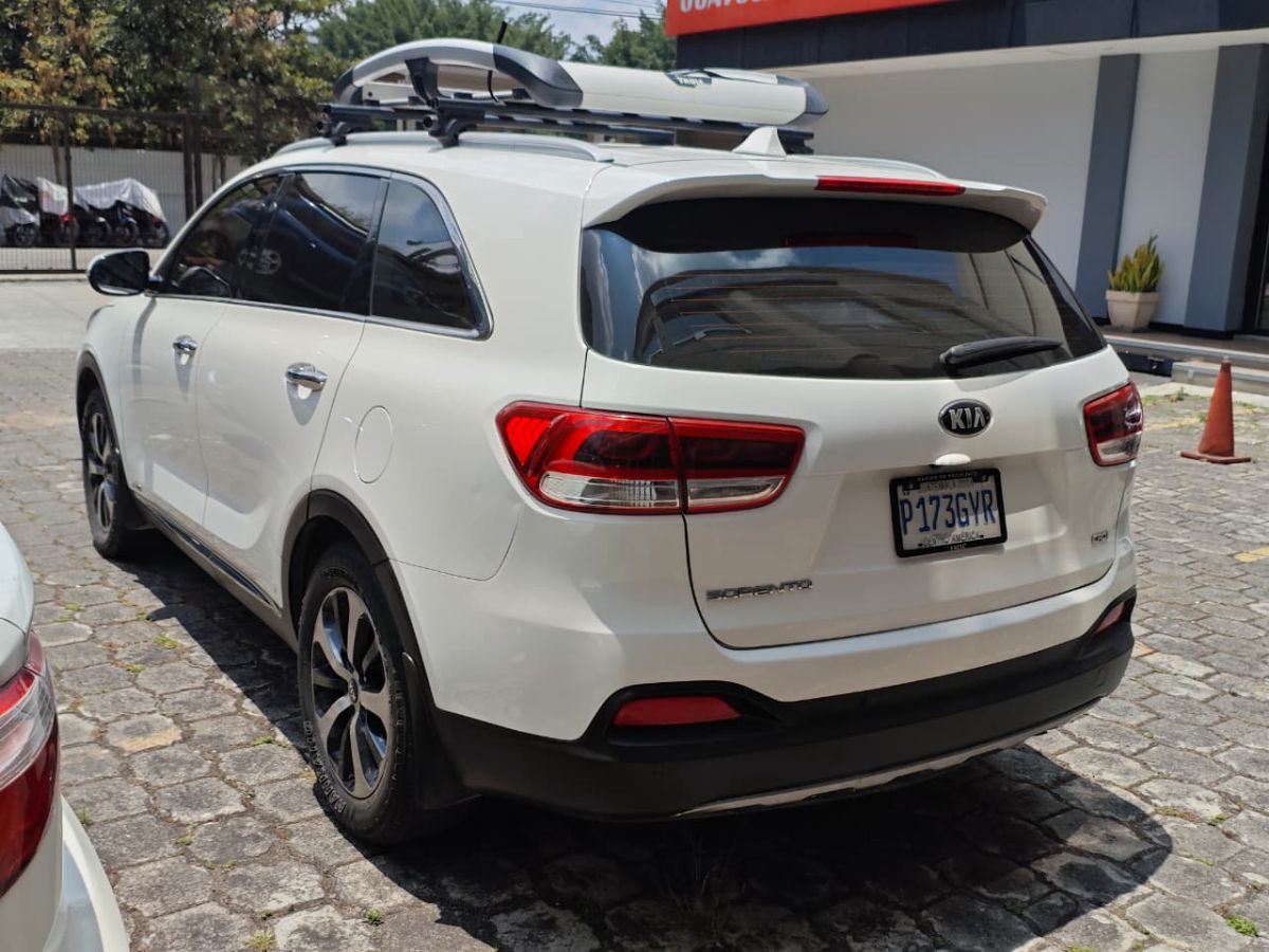 KIA SORENTO - 2017                                        