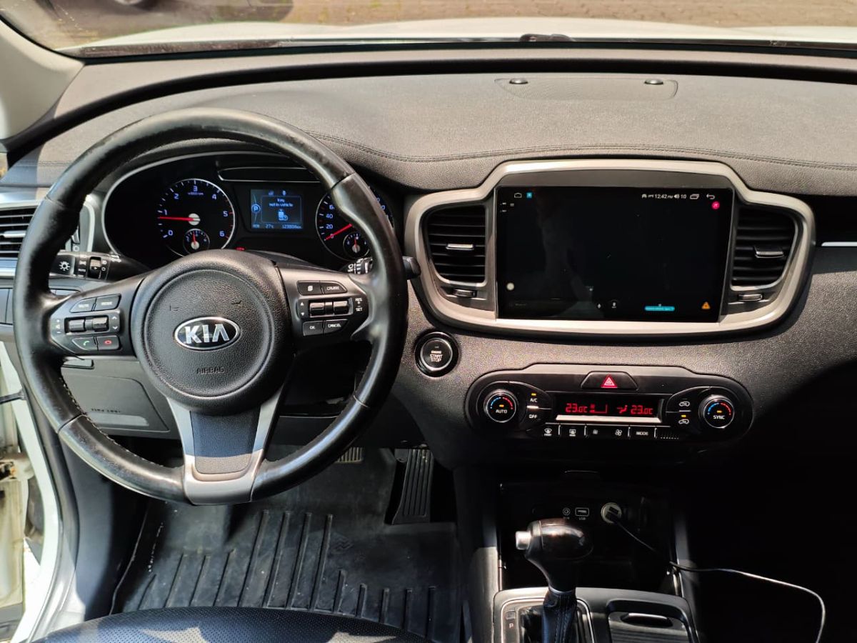 KIA SORENTO - 2017                                        