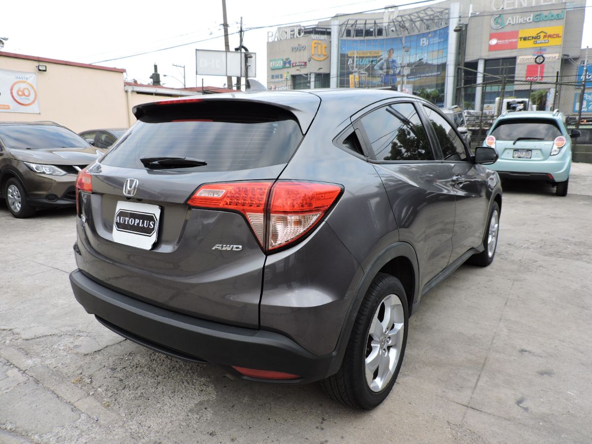 HONDA HRV - 2016                                        
