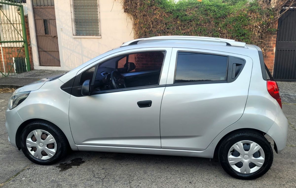 CHEVROLET BEAT - 2018                                        