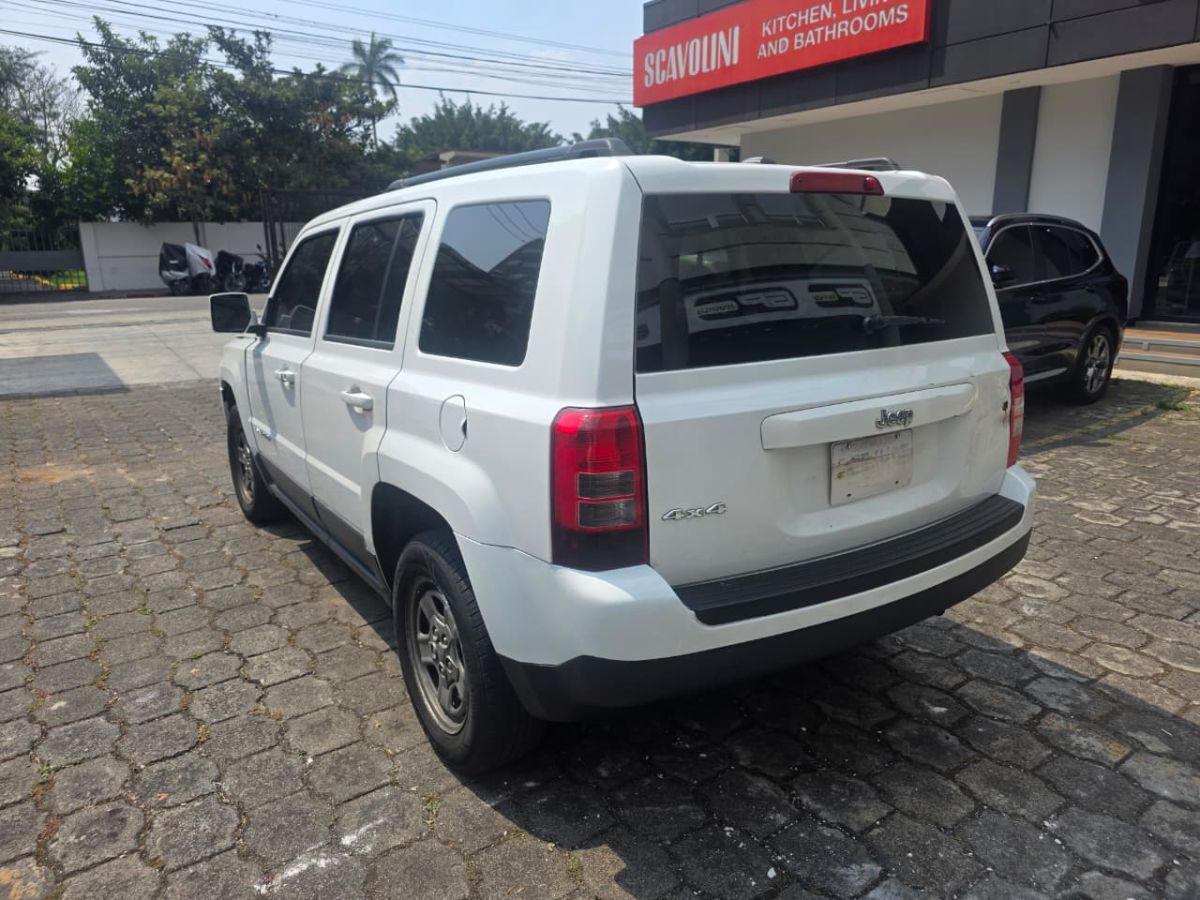 JEEP PATRIOT - 2014                                        