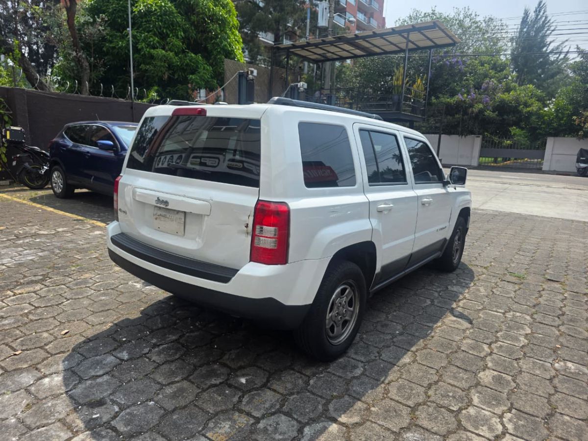 JEEP PATRIOT - 2014                                        