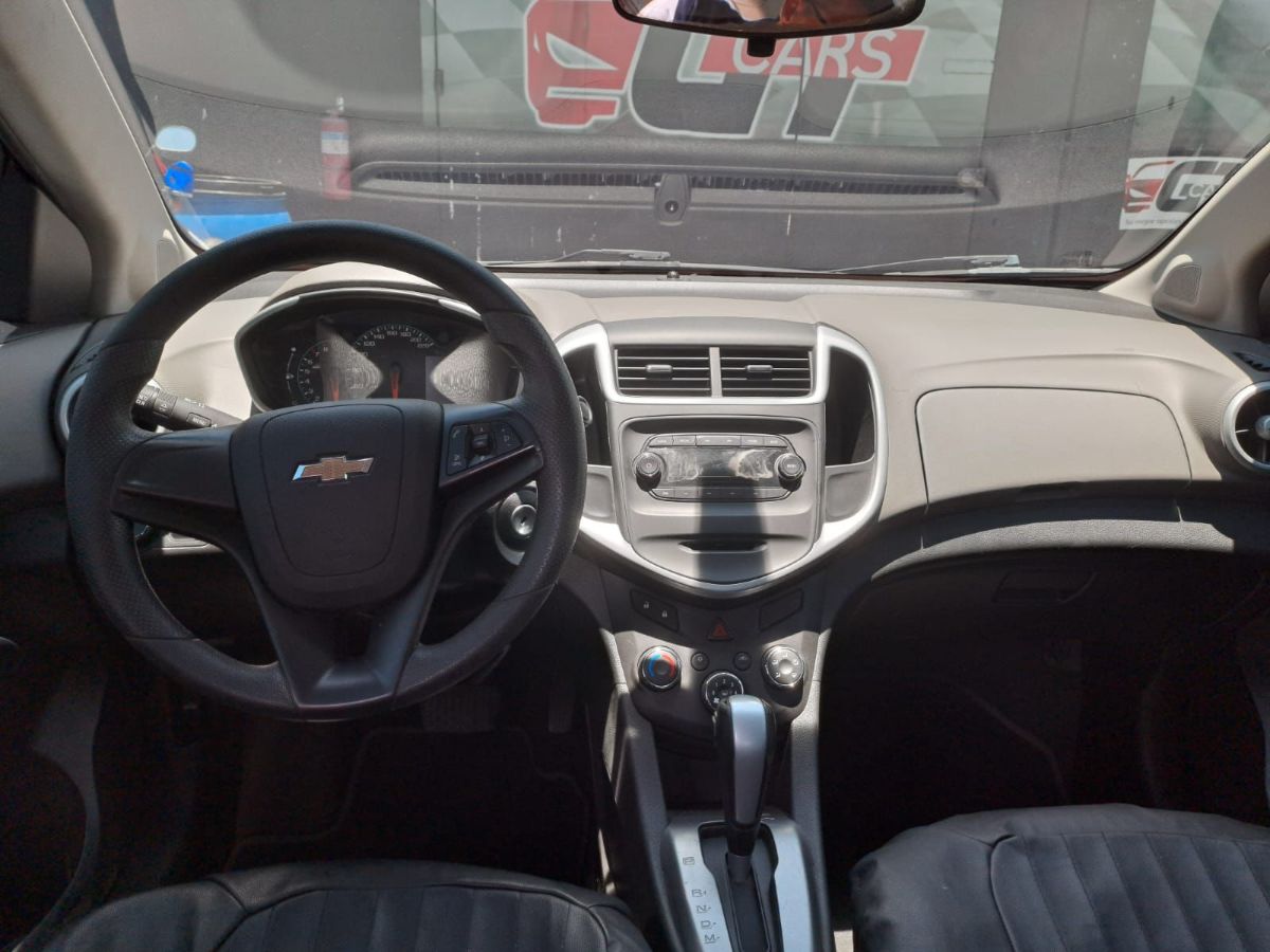CHEVROLET SONIC LT - 2017                                        