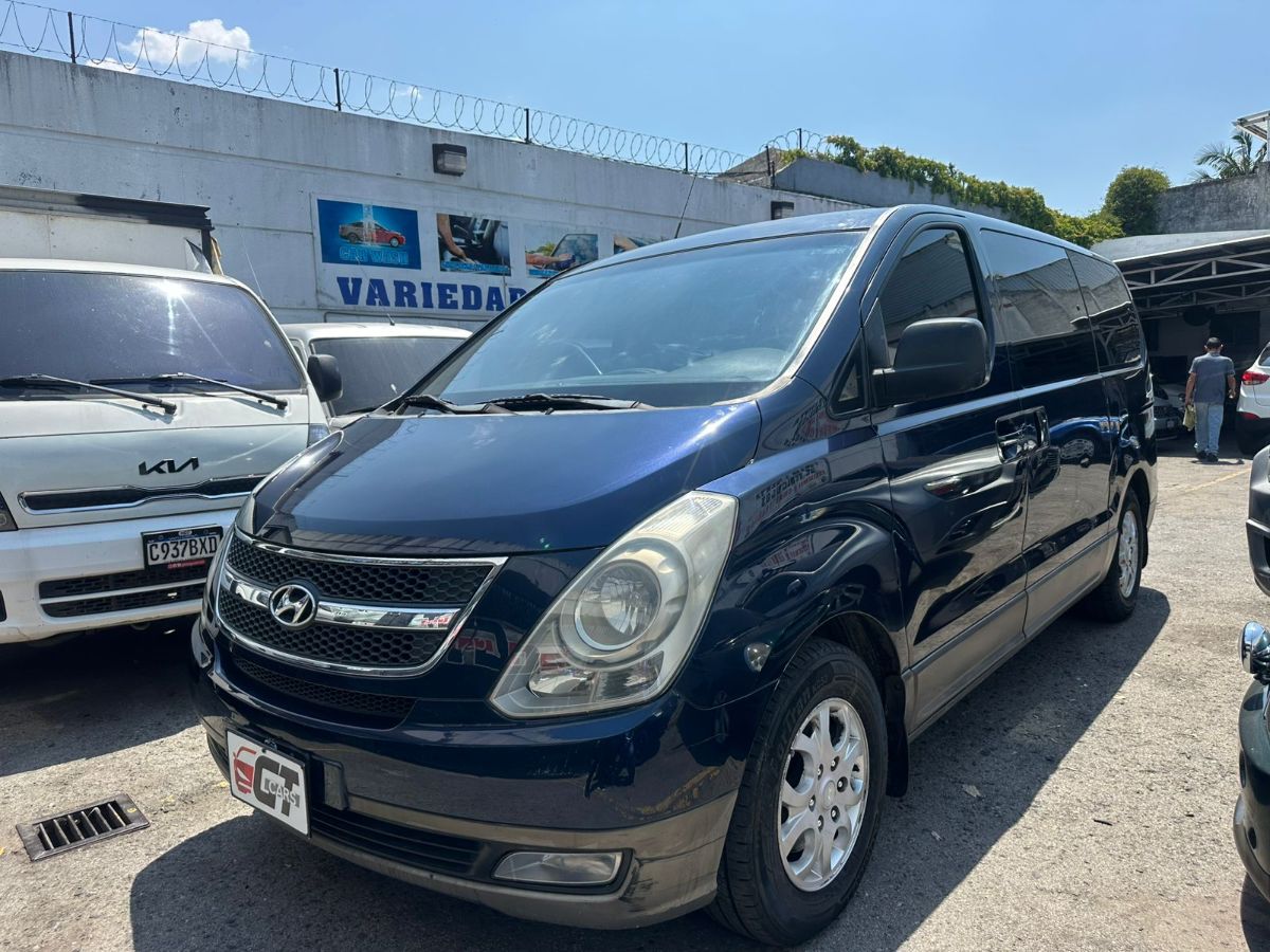 HYUNDAI H1 - 2010                                        