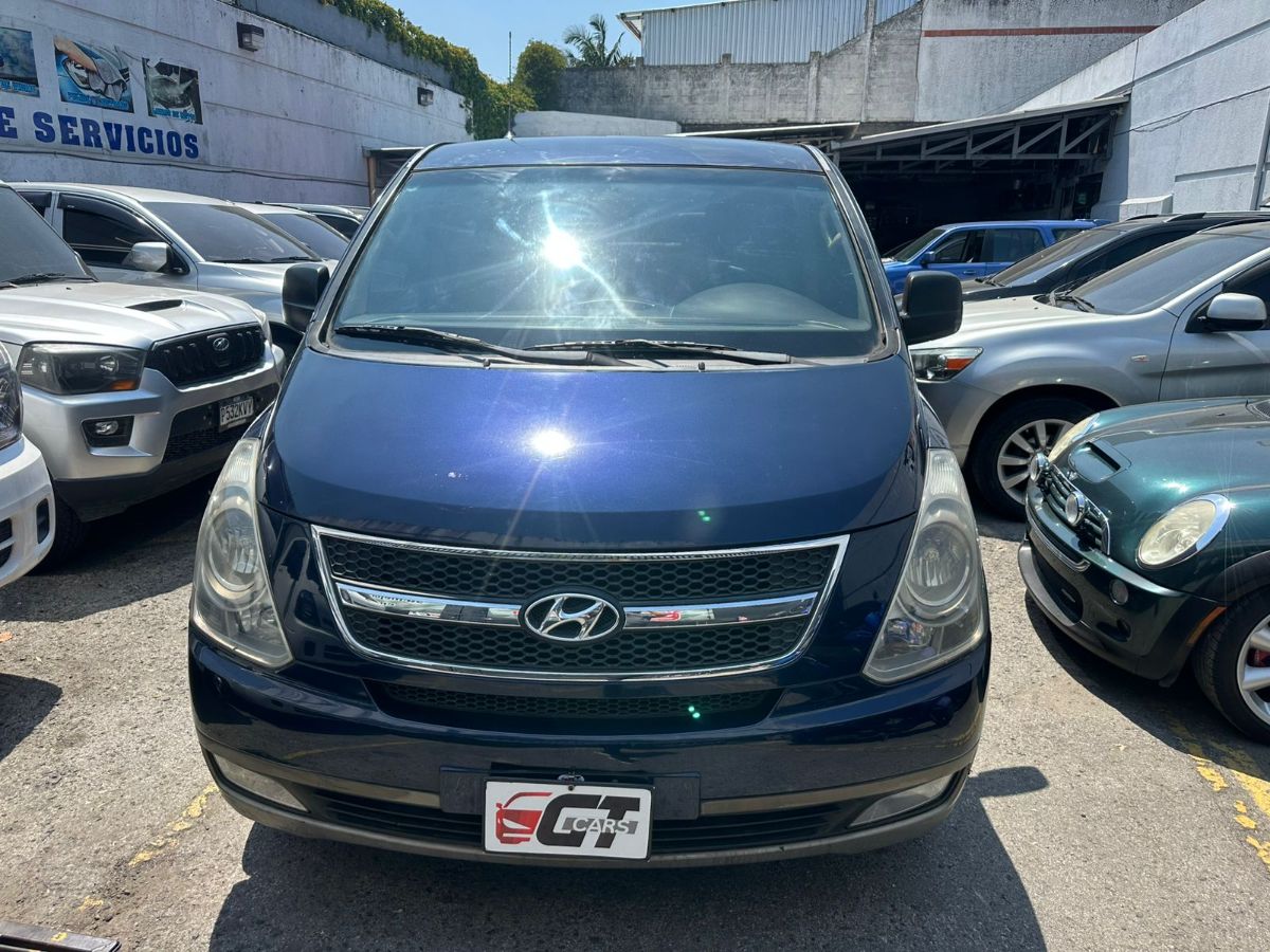 HYUNDAI H1 - 2010                                        
