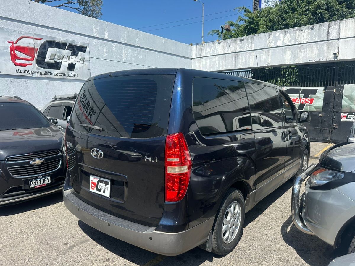 HYUNDAI H1 - 2010                                        