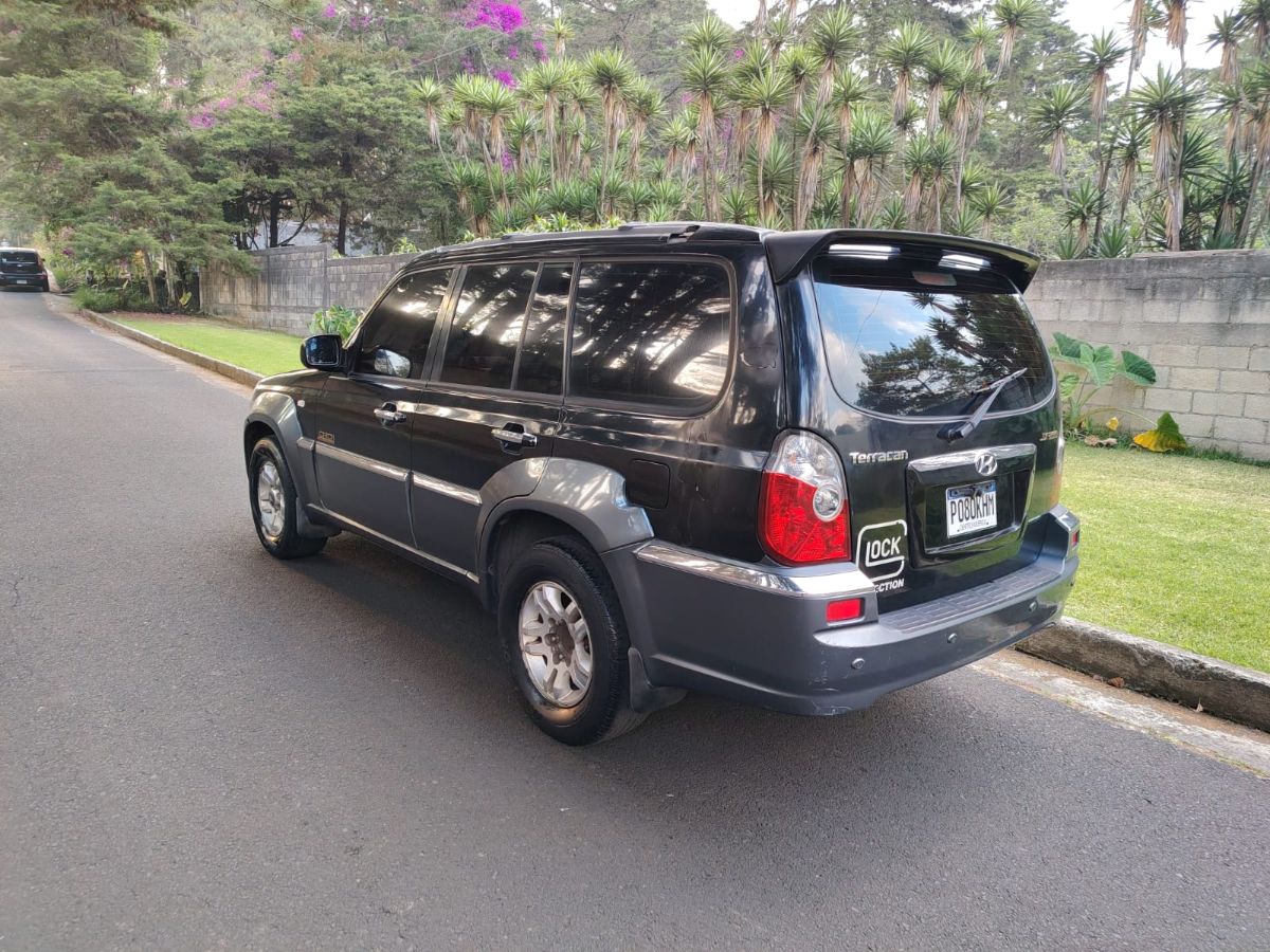 HYUNDAI TERRACAM - 2002                                        