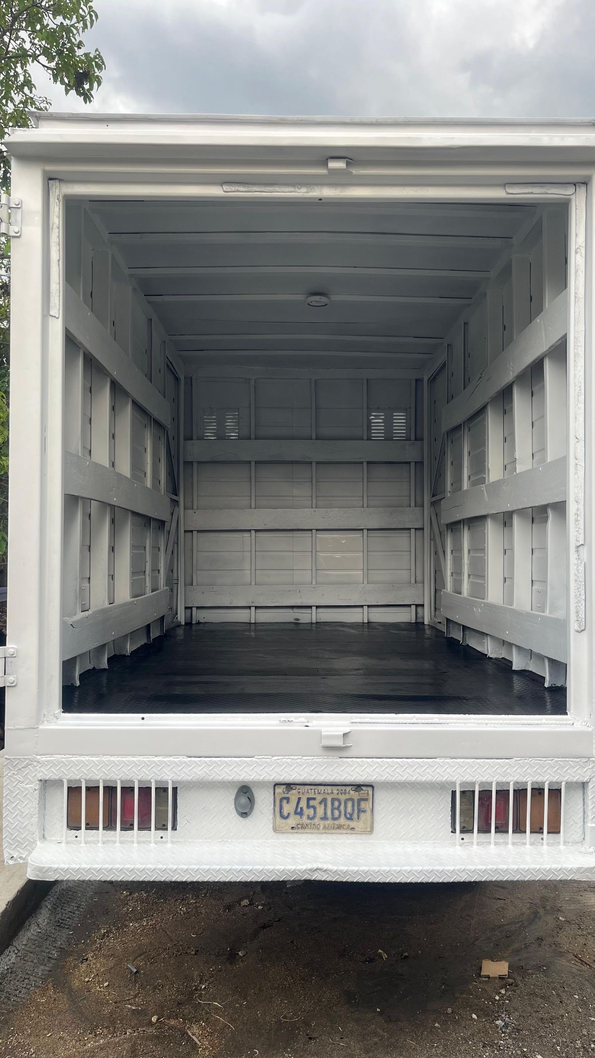 MITSUBISHI FUSO CANTER - 2011                                        