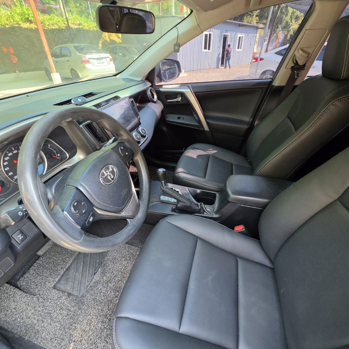 TOYOTA RAV-4 - 2014                                        