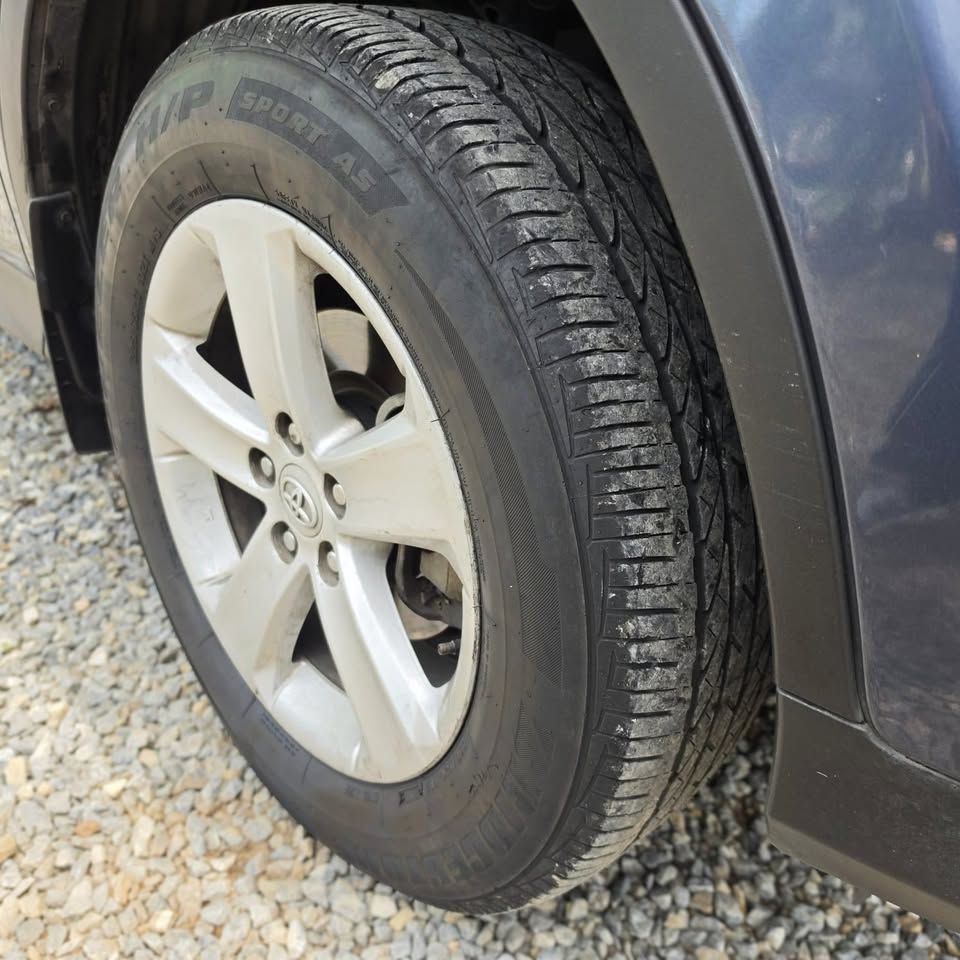 TOYOTA RAV-4 - 2014                                        