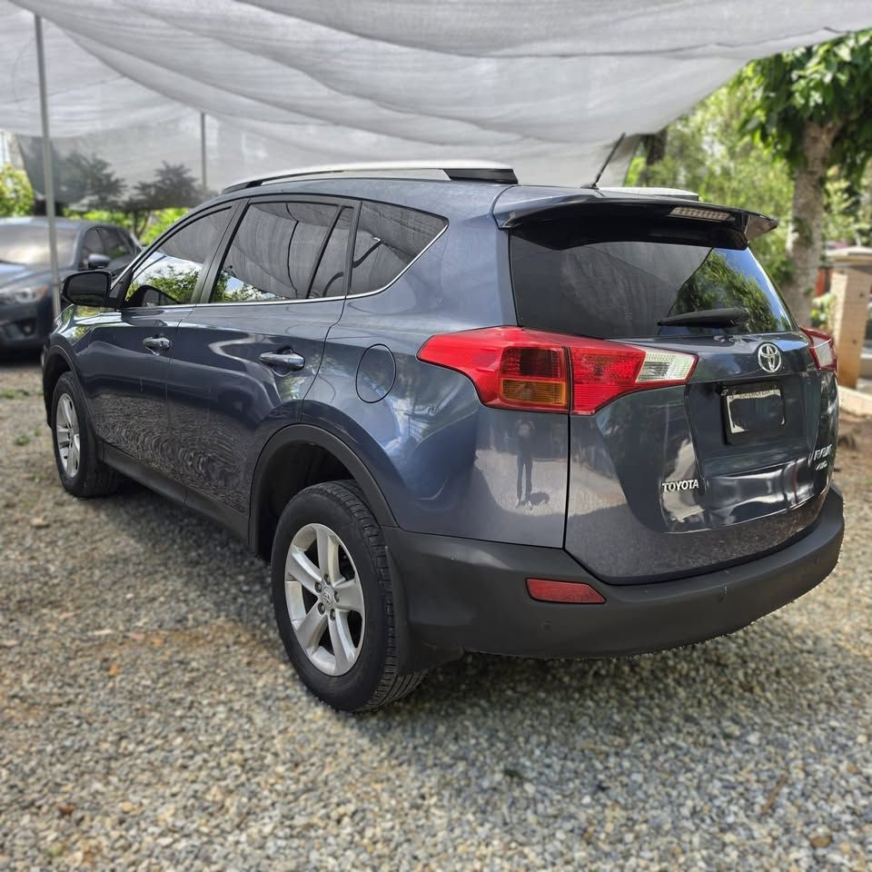 TOYOTA RAV-4 - 2014                                        