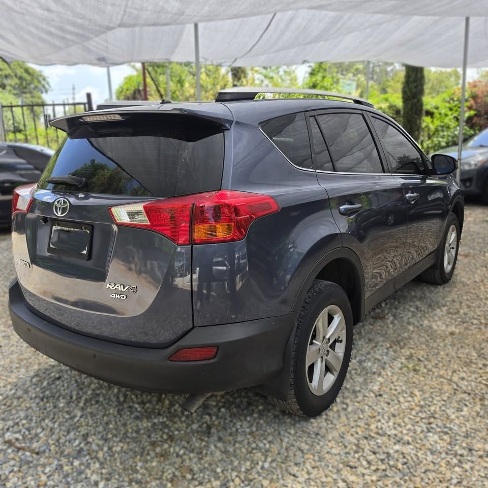 TOYOTA RAV-4 - 2014                                        