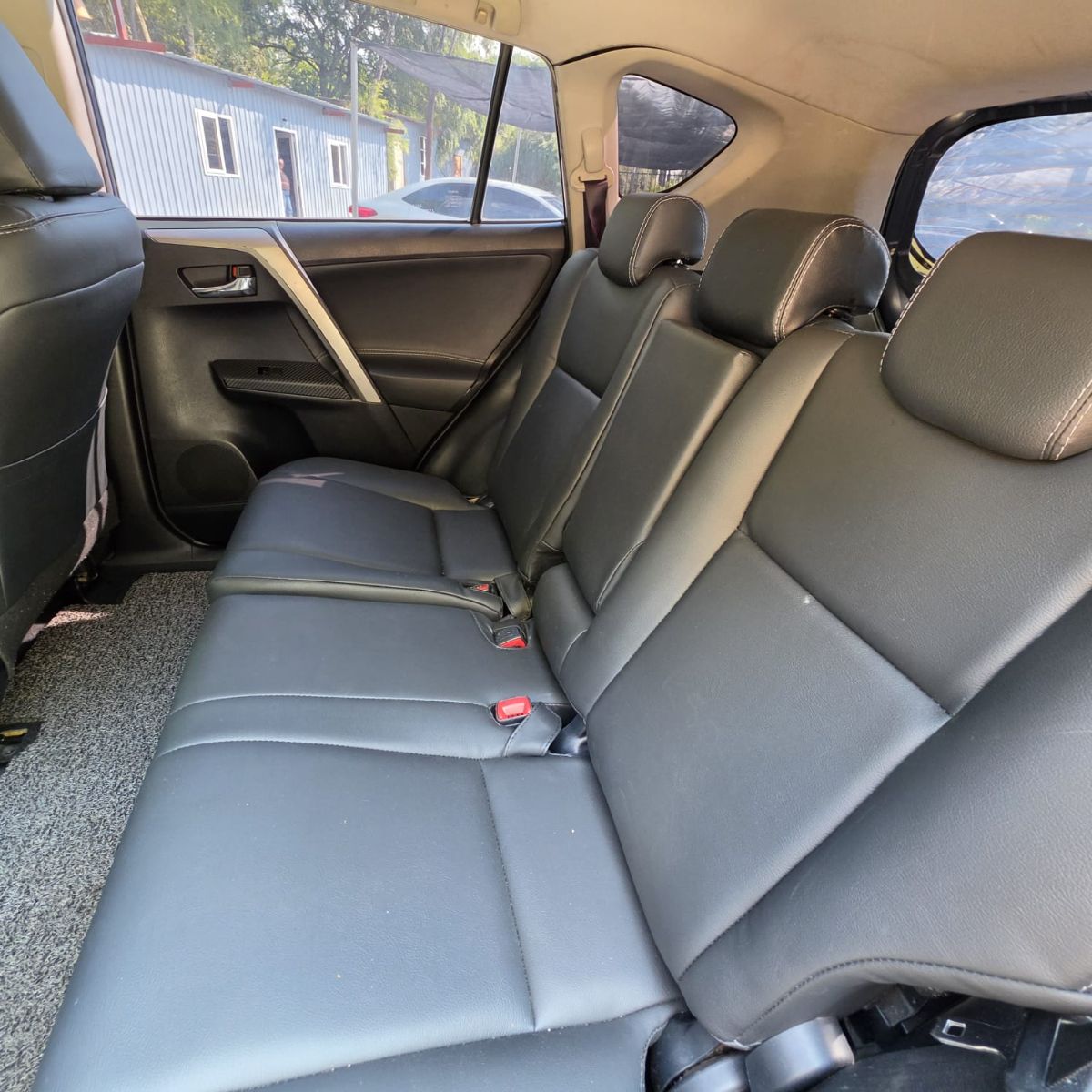TOYOTA RAV-4 - 2014                                        