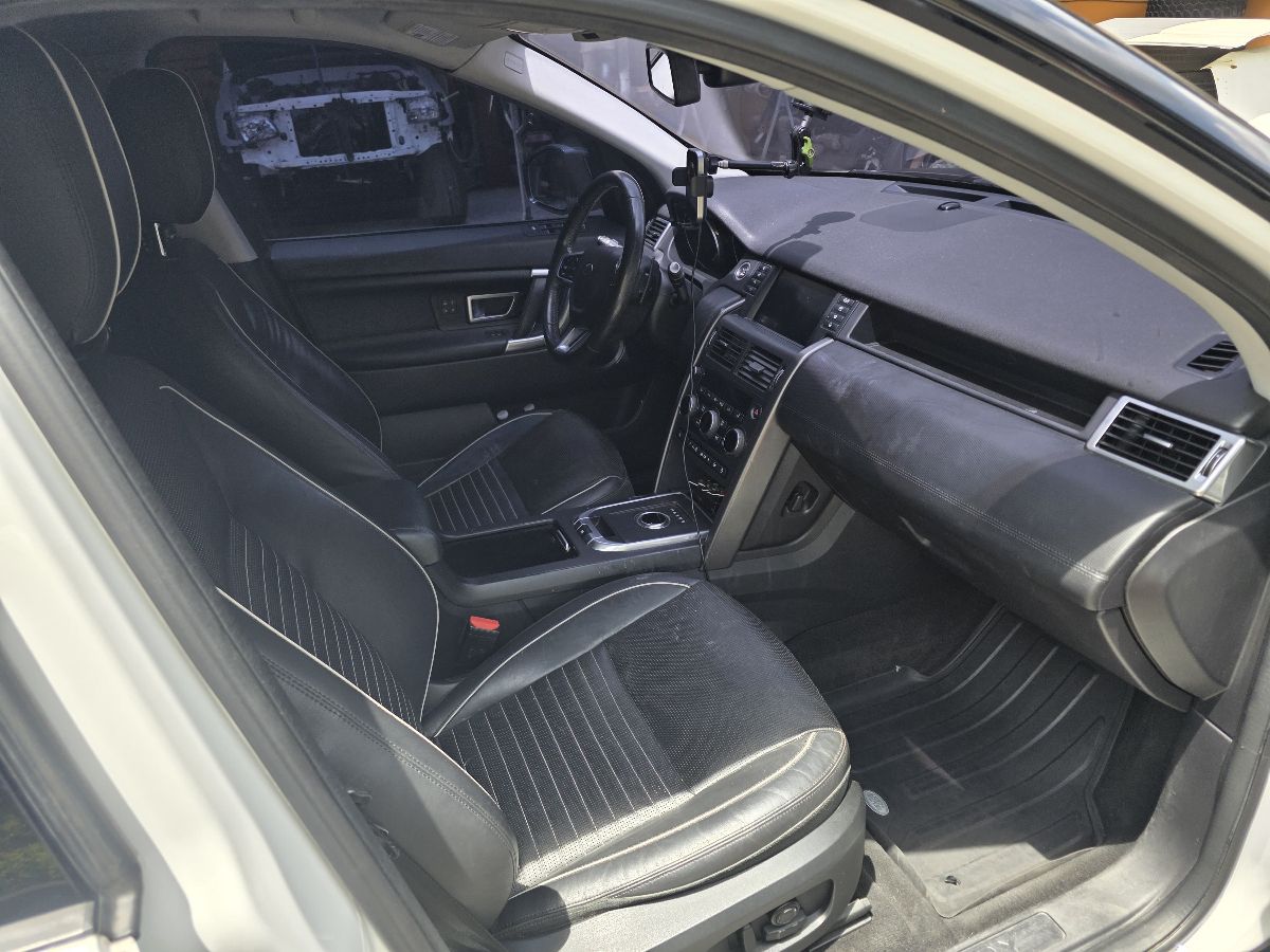 LAND ROVER DISCOVERY SPORT  - 2018                                        