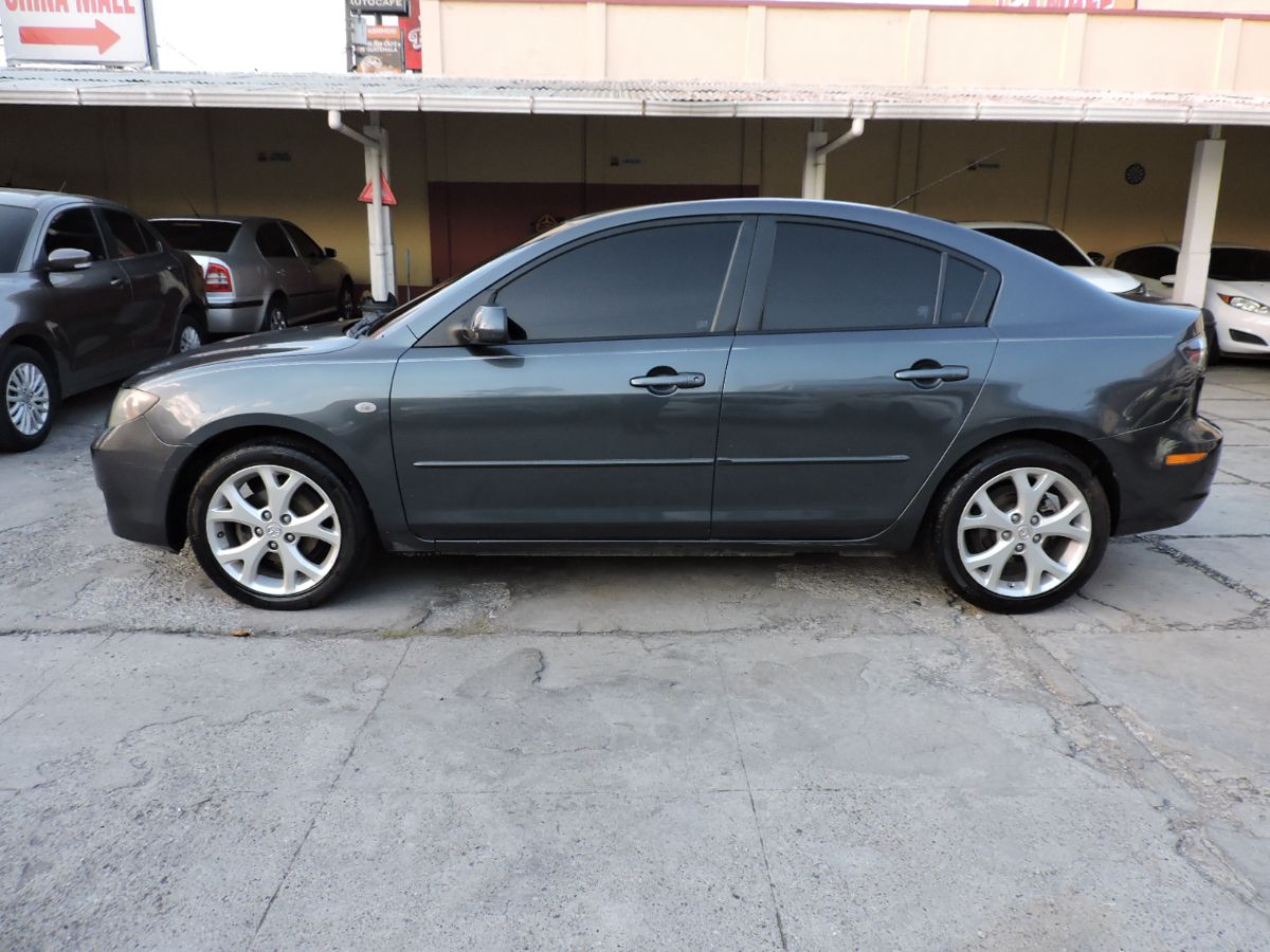 MAZDA 3 - 2008                                        