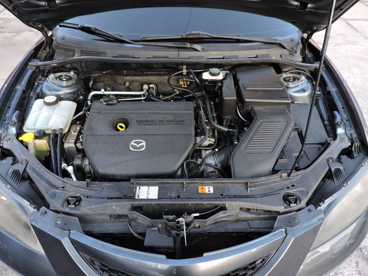 MAZDA 3 - 2008                                        