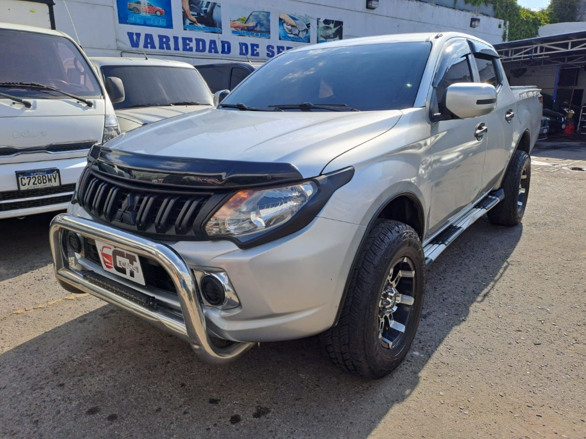 MITSUBISHI L200 - 2017                                        