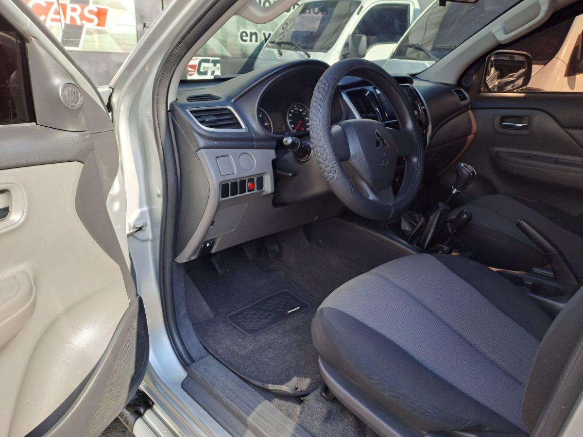 MITSUBISHI L200 - 2017                                        