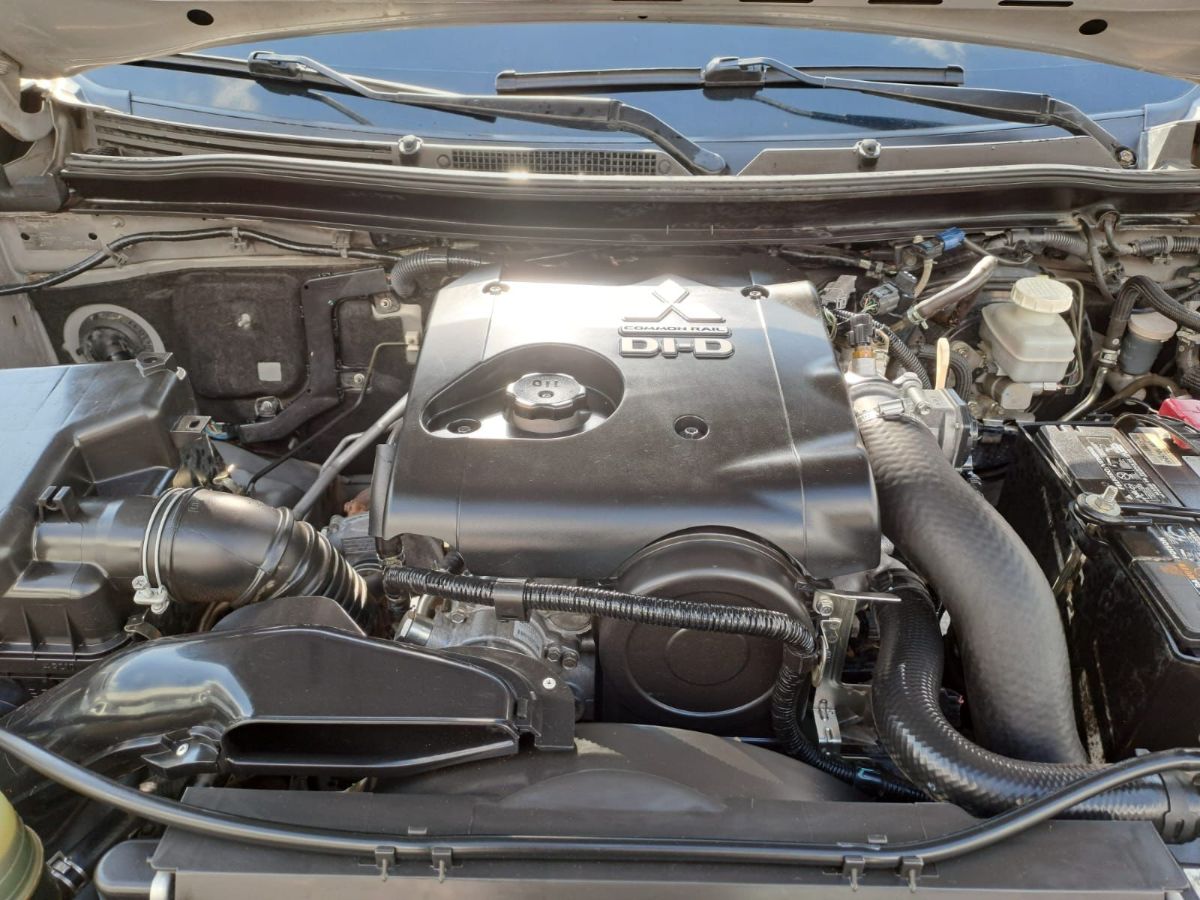 MITSUBISHI L200 - 2017                                        