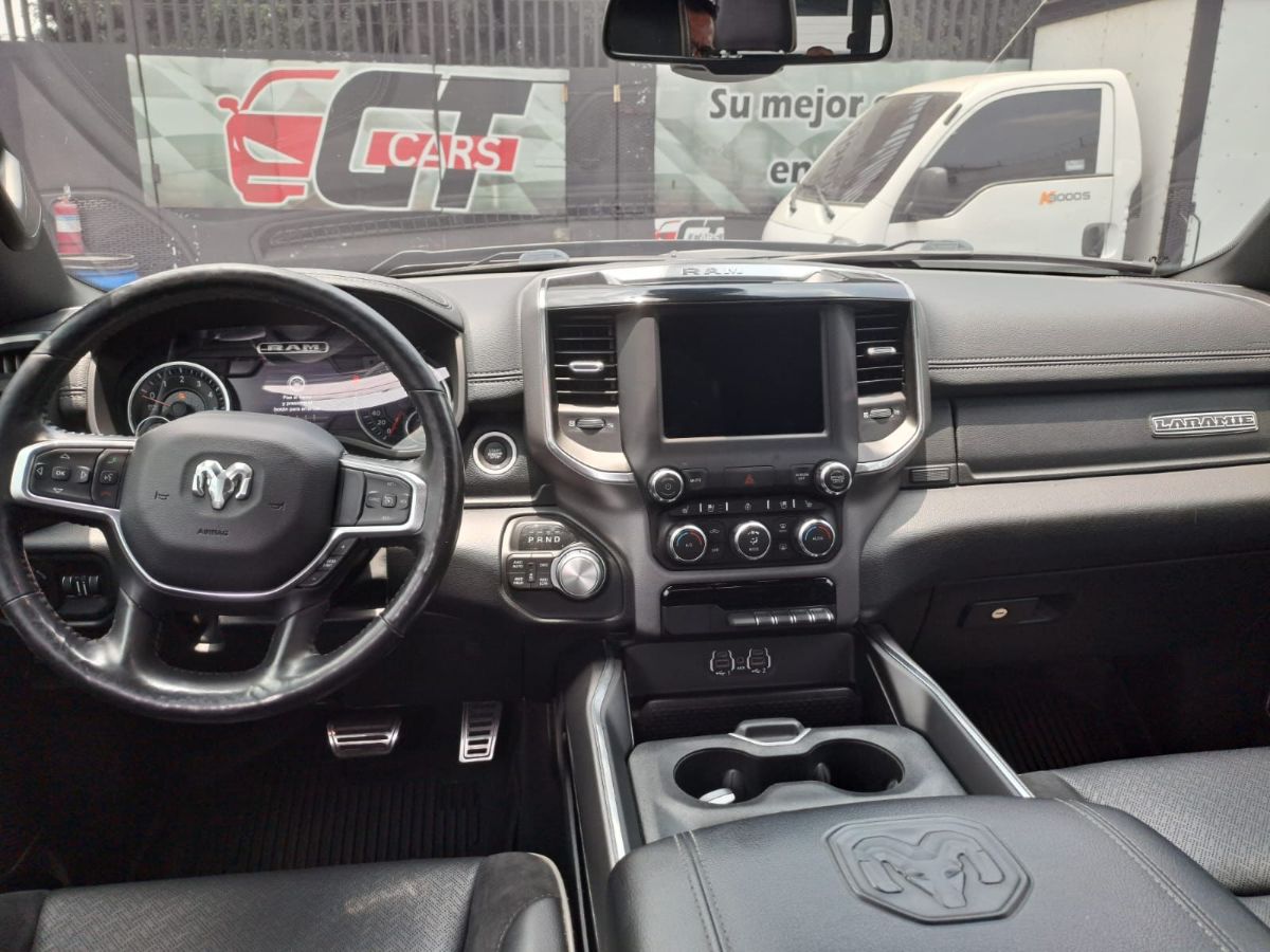 DODGE RAM 1500 - 2020                                        