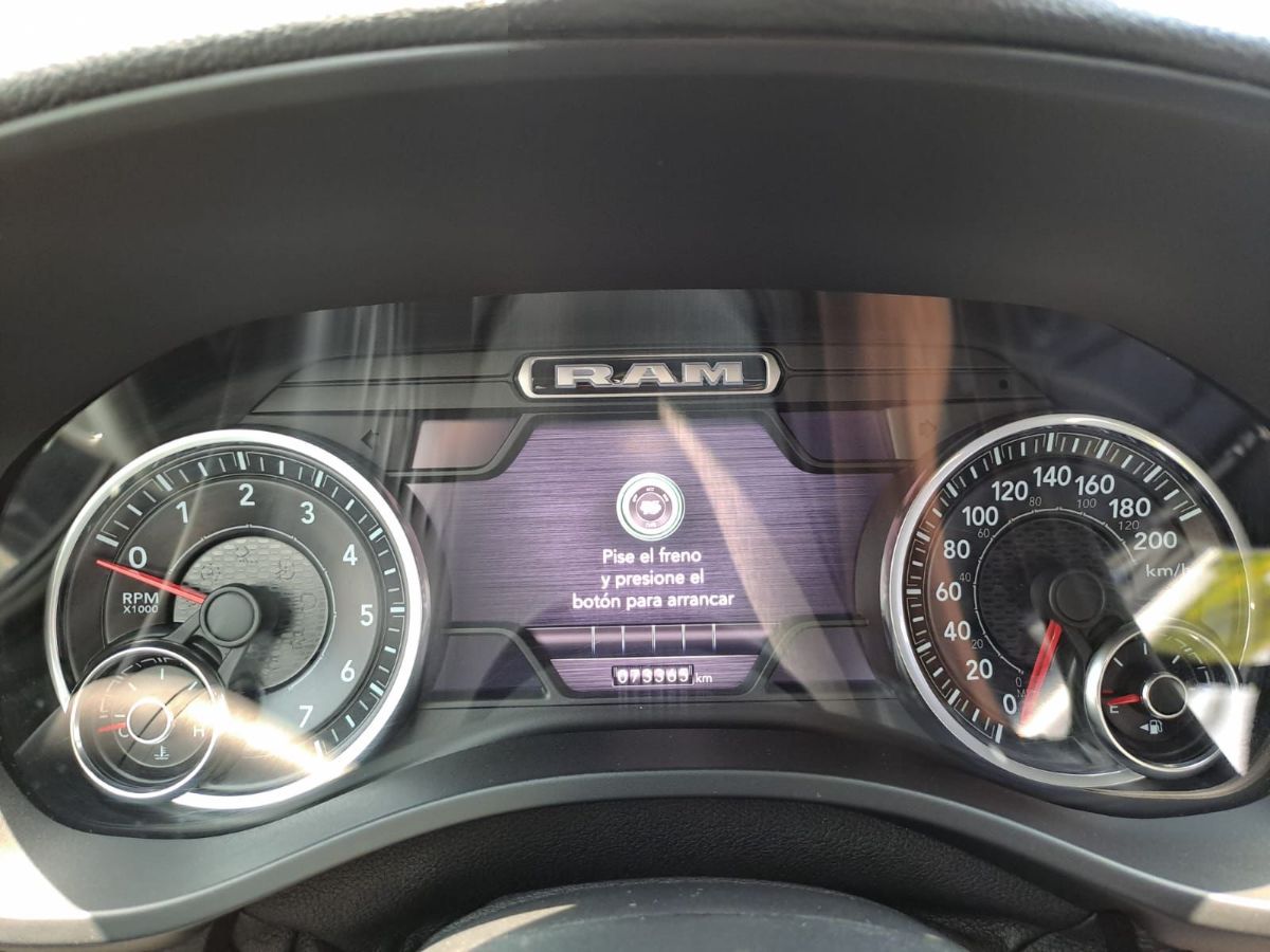 DODGE RAM 1500 - 2020                                        