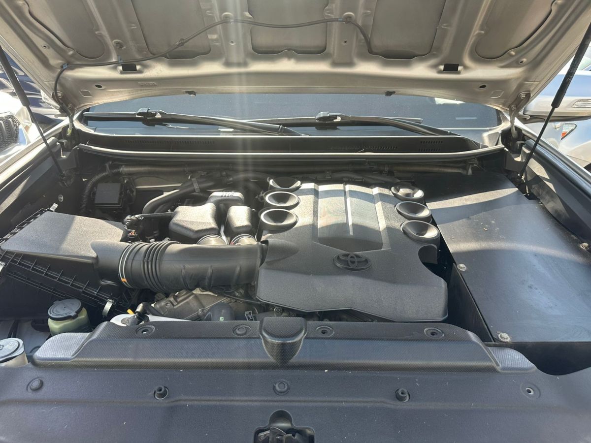 TOYOTA LAND CRUISER PRADO TXL - 2017                                        