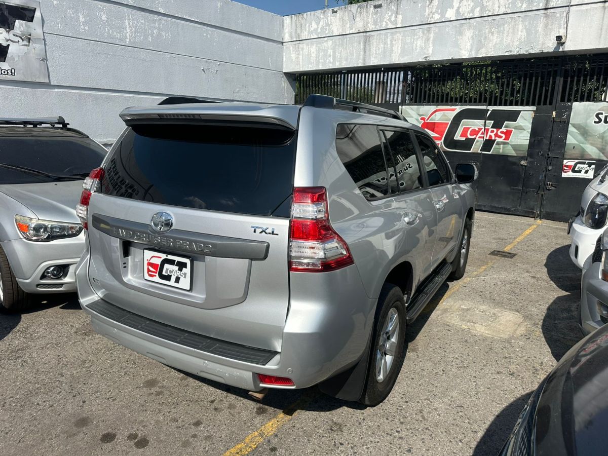 TOYOTA LAND CRUISER PRADO TXL - 2017                                        