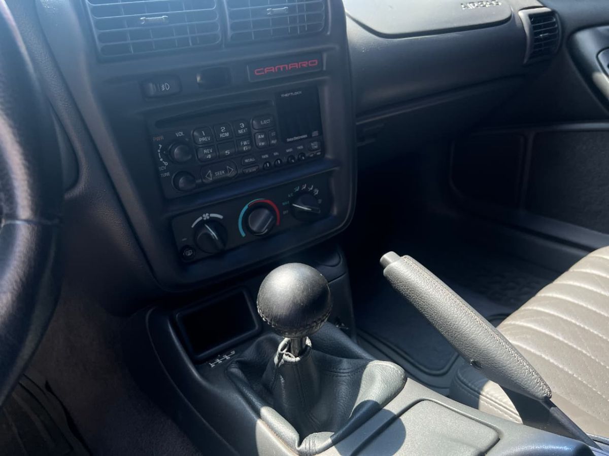 CHEVROLET CAMARO - 1997                                        