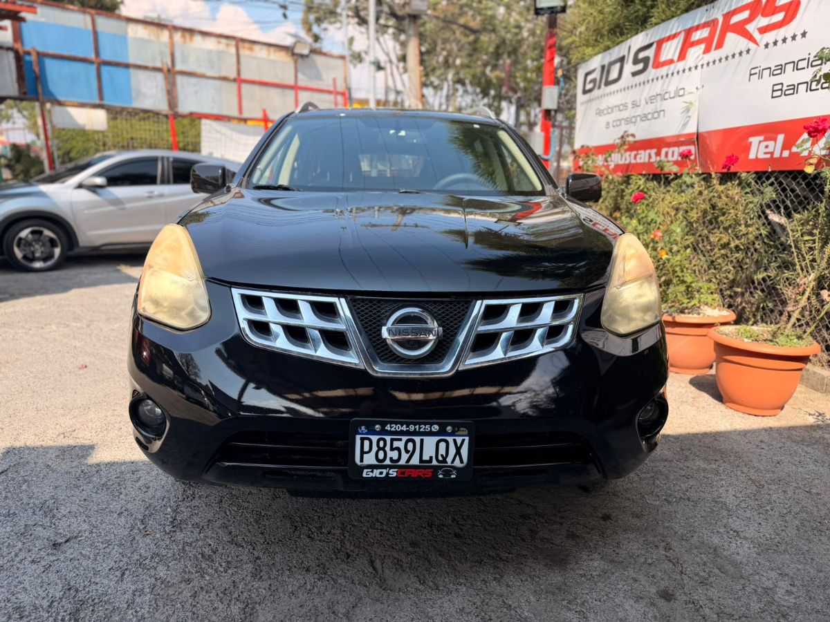 NISSAN ROGUE - 2013                                        