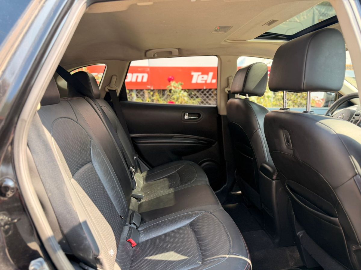 NISSAN ROGUE - 2013                                        