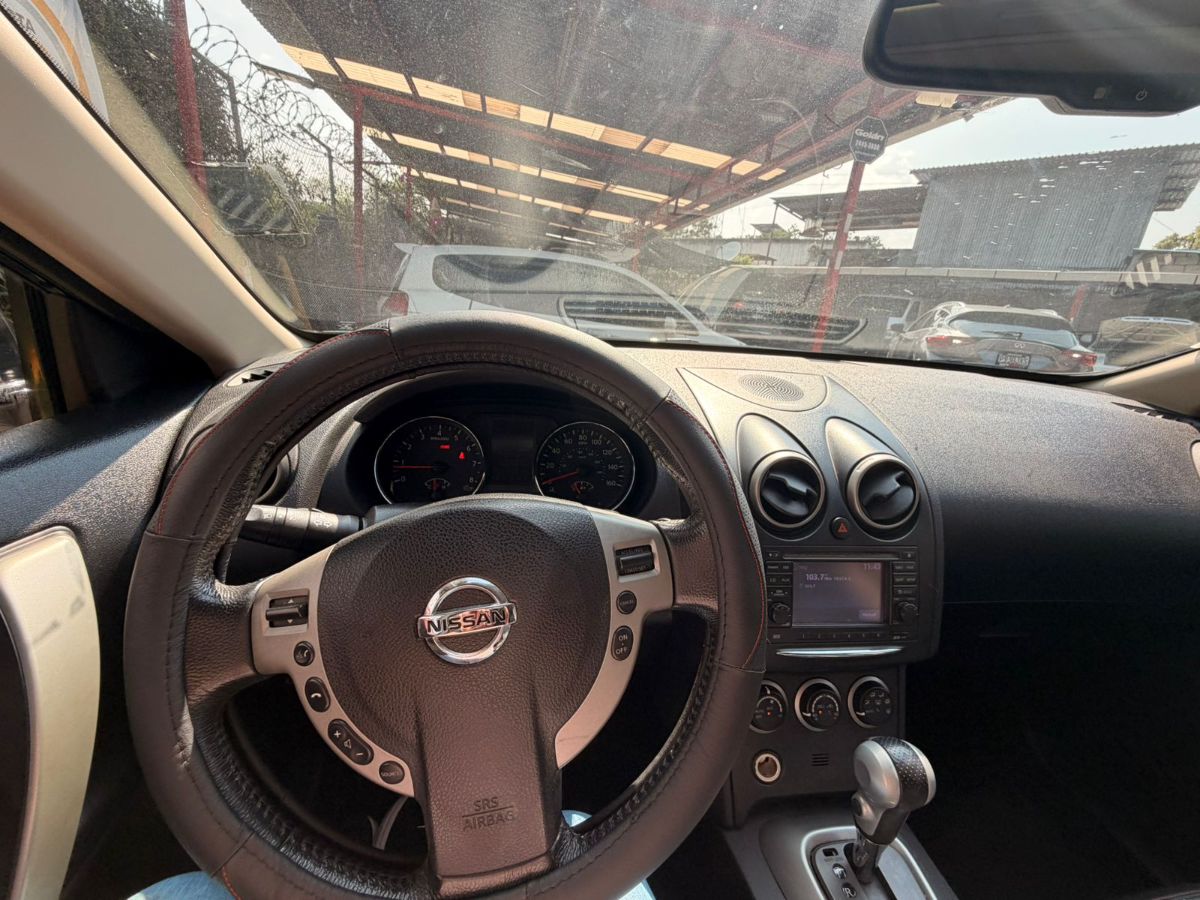 NISSAN ROGUE - 2013                                        